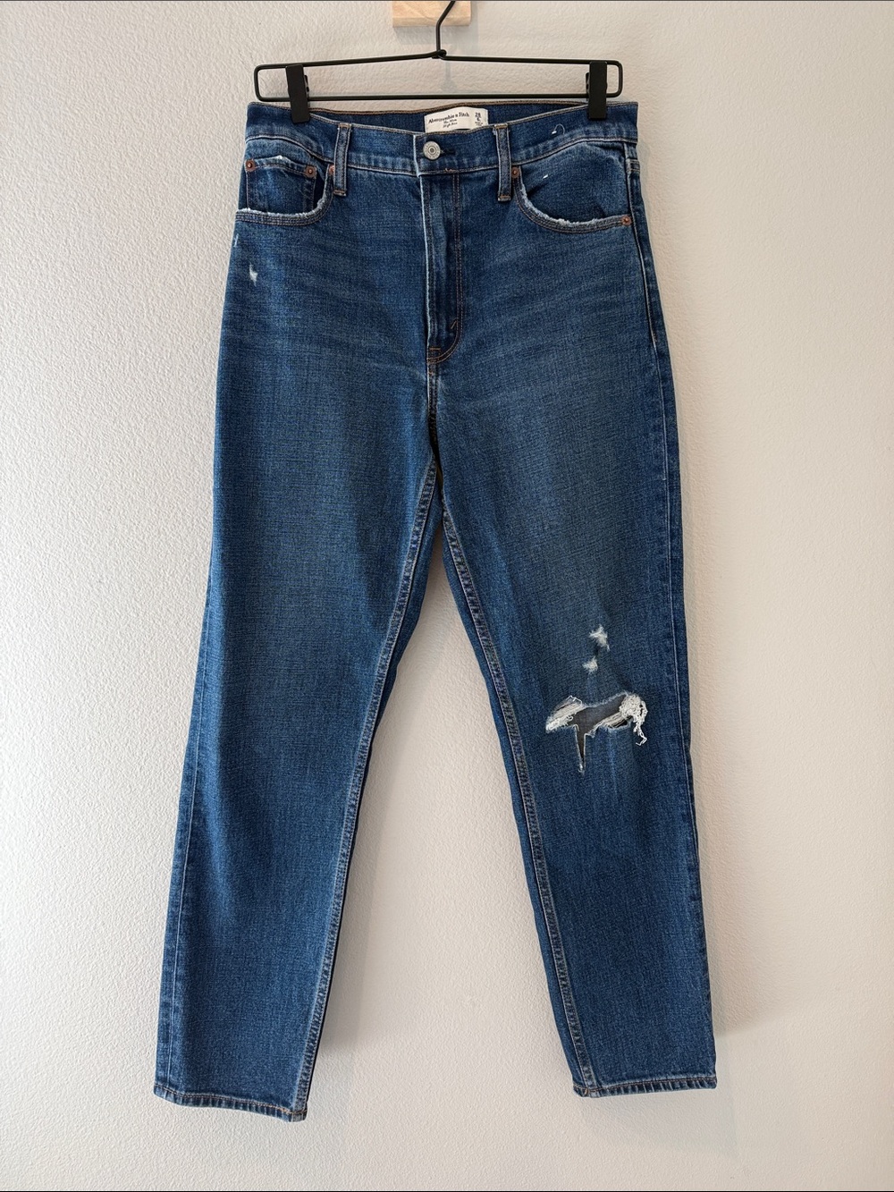 Abercrombie & Fitch The Mom Highrise Dark‎ Blue Slim Straight Jeans Size 6L